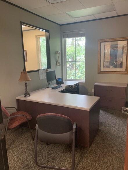 More Photos Of 1525 Lake Front Cir, The Woodlands Office For Lease
