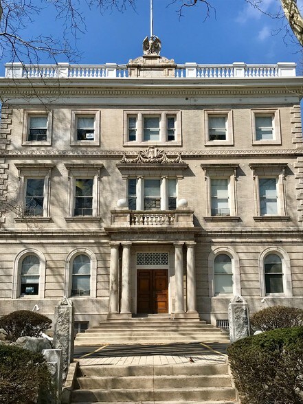 More Photos Of 4900 S Broad St, Philadelphia Office For Lease