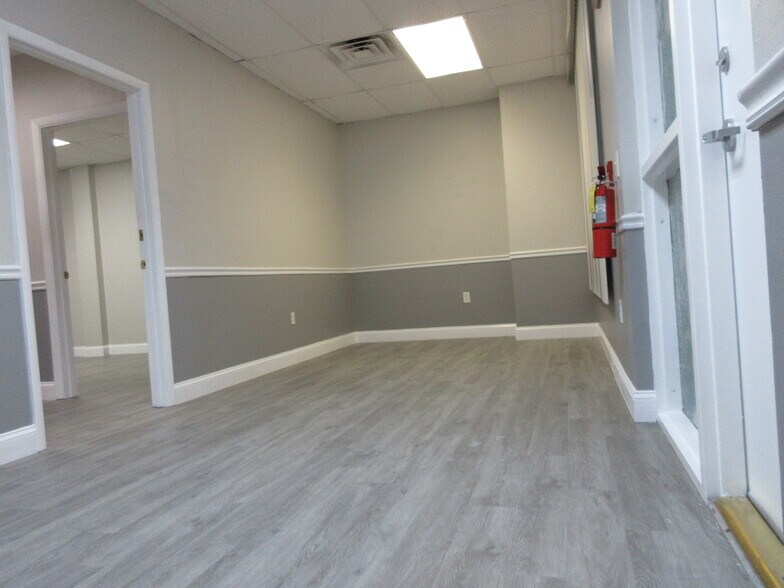 More Photos Of 540 NW University, Port Saint Lucie Office Residential For Sale