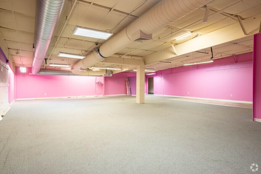 More Photos Of 2024-2050 S Stoughton Rd, Madison General Retail For Sale