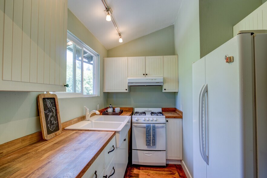 More Photos Of 5090 La Honda Rd, San Gregorio Land For Sale