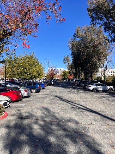 More Photos Of 5900 Canoga Ave, Woodland Hills Office For Lease