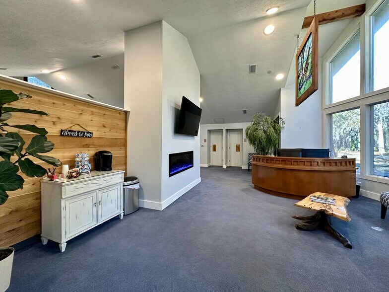 More Photos Of 11820 Turkey Creek Blvd, Alachua Office For Sale