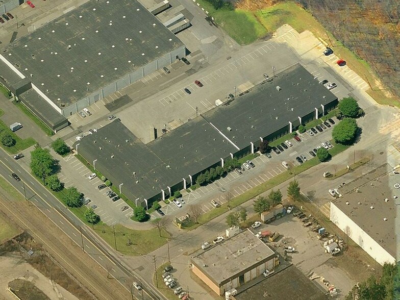 More Photos Of 2615 River Rd, Cinnaminson Light Distribution For Lease