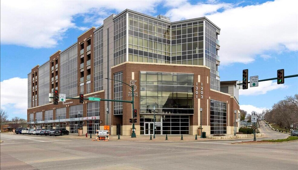 More Photos Of 1301-1303 5th St, Coralville Office For Lease