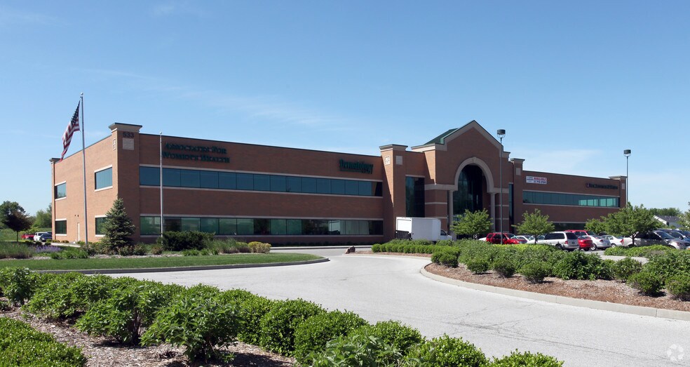 More Photos Of 533 E County Line Rd, Greenwood Medical For Lease