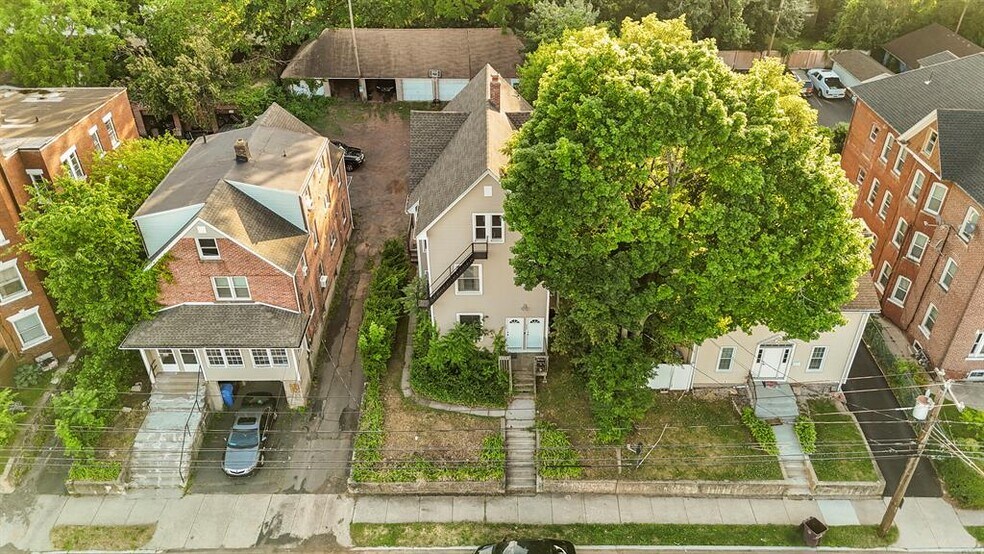 More Photos Of 445-451 Columbus Blvd, New Britain Apartments For Sale