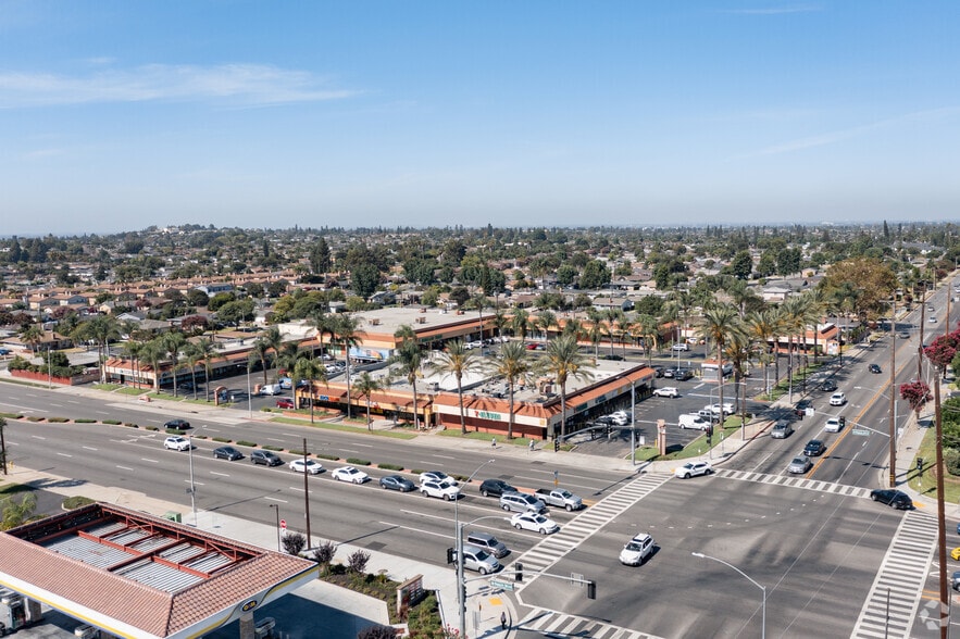 More Photos Of 2096 W La Habra Blvd, La Habra Unknown For Lease