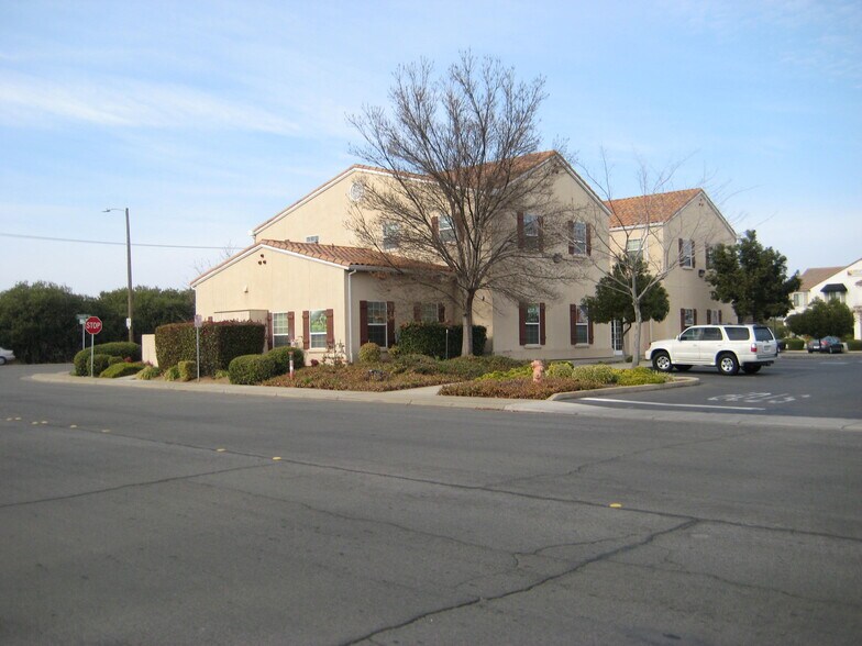 More Photos Of 1245 Tharp Rd, Yuba City Office For Lease