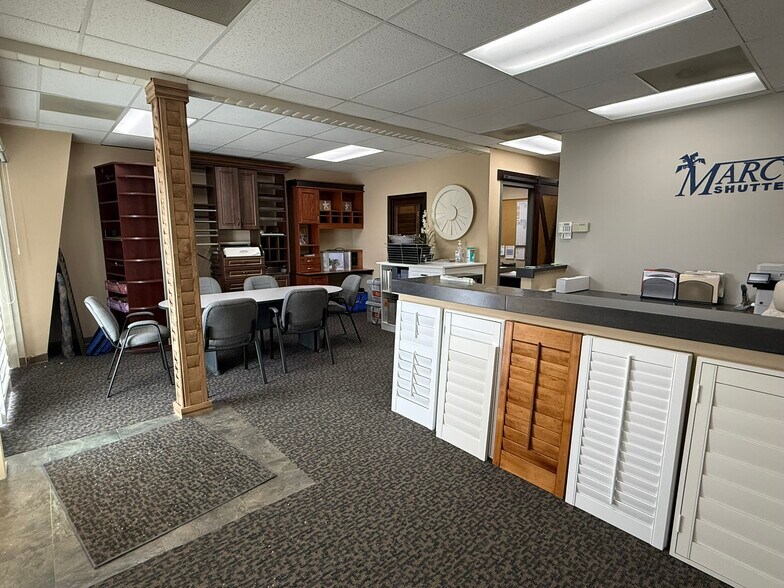More Photos Of 707 N Frontier Rd, Papillion Industrial For Sale