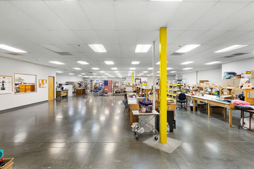 More Photos Of 6690 Doolittle Ave, Riverside Warehouse For Sale