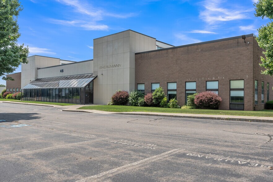 More Photos Of 45 Bartlett St, Marlborough Light Manufacturing For Lease