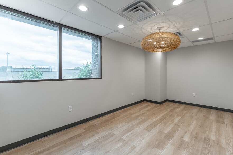 More Photos Of 929 Spring Creek Rd, Chattanooga Medical For Lease