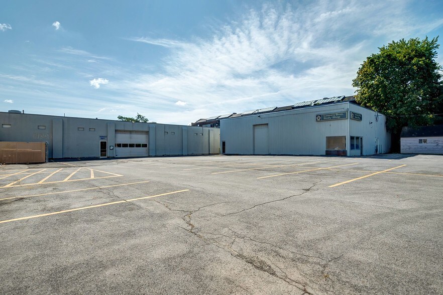 More Photos Of 647 W Genesee St, Syracuse Auto Dealership For Sale