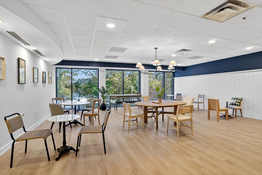 More Photos Of 5955 State Bridge Rd, Johns Creek Coworking Space