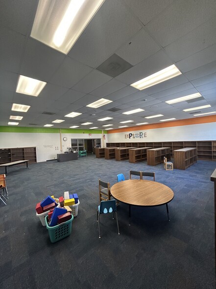 More Photos Of 4531 NE 44th Ter, Kansas City Schools For Sale