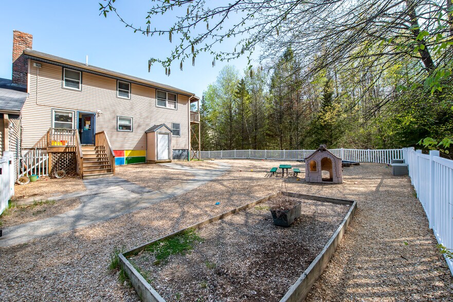 More Photos Of 105 Durham Rd, Dover Daycare Center For Sale