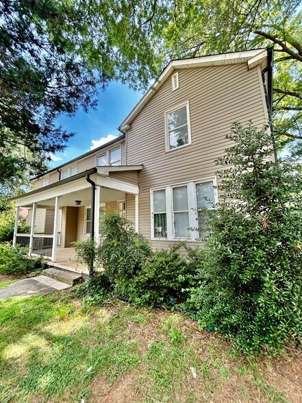 Primary Photo Of 907 W 5th Ave, Gastonia Apartments For Sale