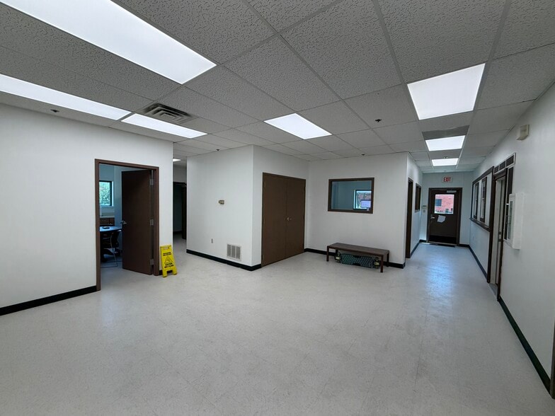 More Photos Of 1075 Chisolm Trl, Keller Industrial For Sale