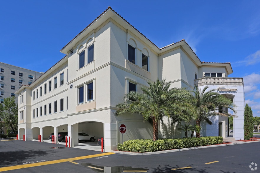 Primary Photo Of 2750 NE 185th St, Aventura Office For Lease