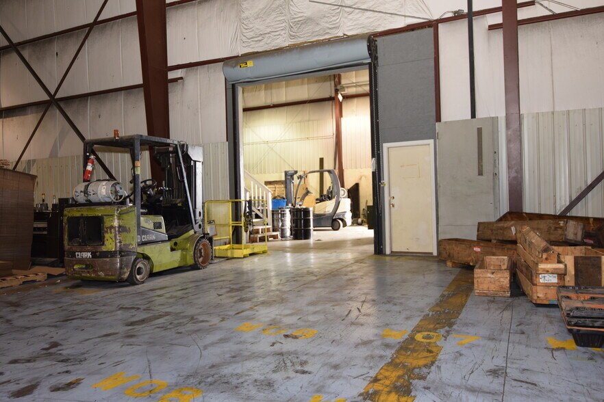 More Photos Of 446 Benton Rd, North Haverhill Manufacturing For Sale