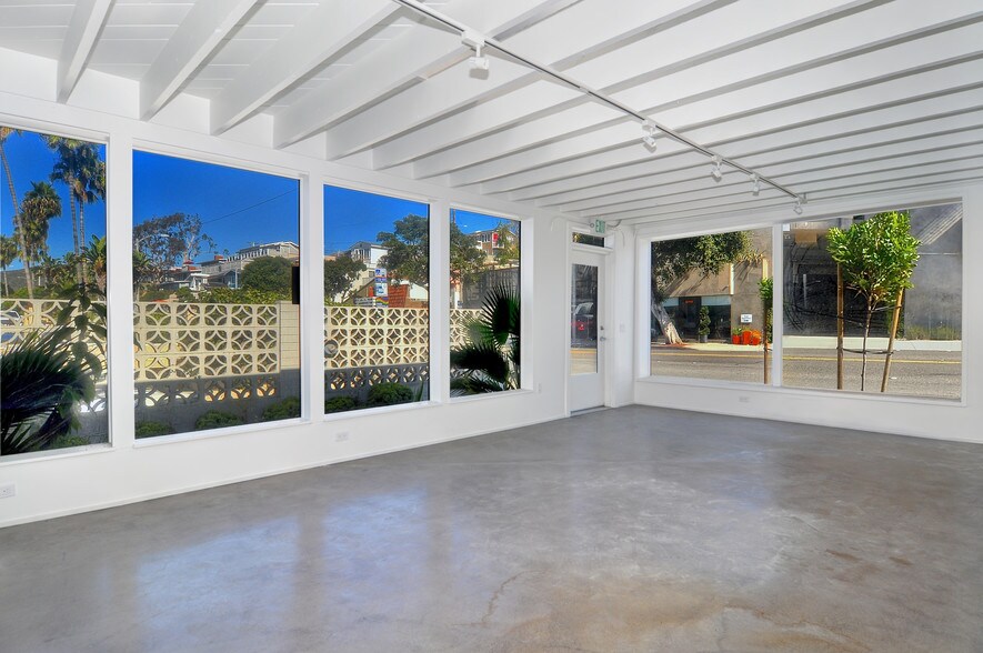 More Photos Of 687-691 S Coast Hwy, Laguna Beach Storefront Retail Office For Sale