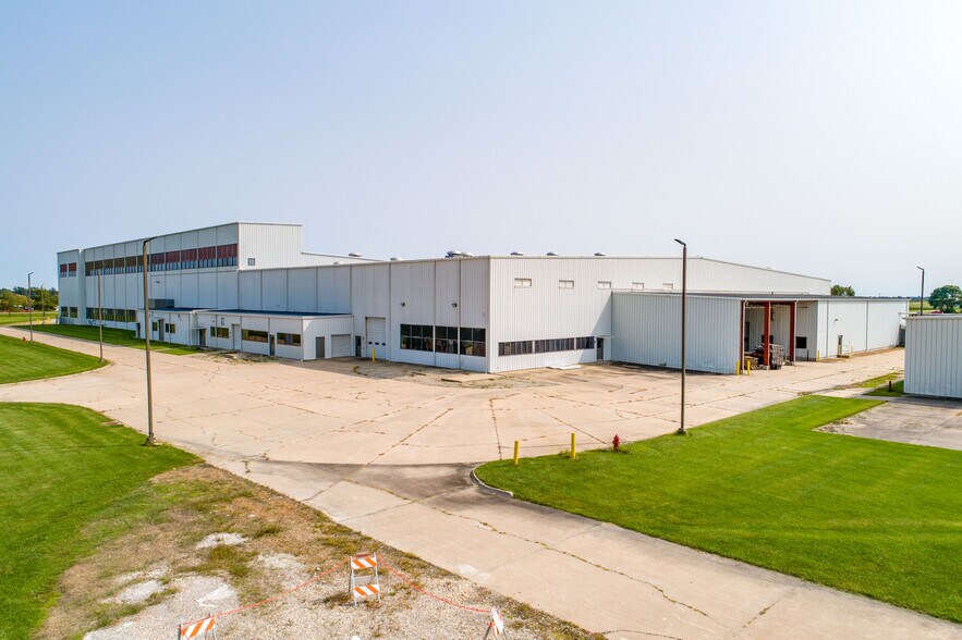 More Photos Of 5701 E 54 Hwy, Mexico Warehouse For Sale