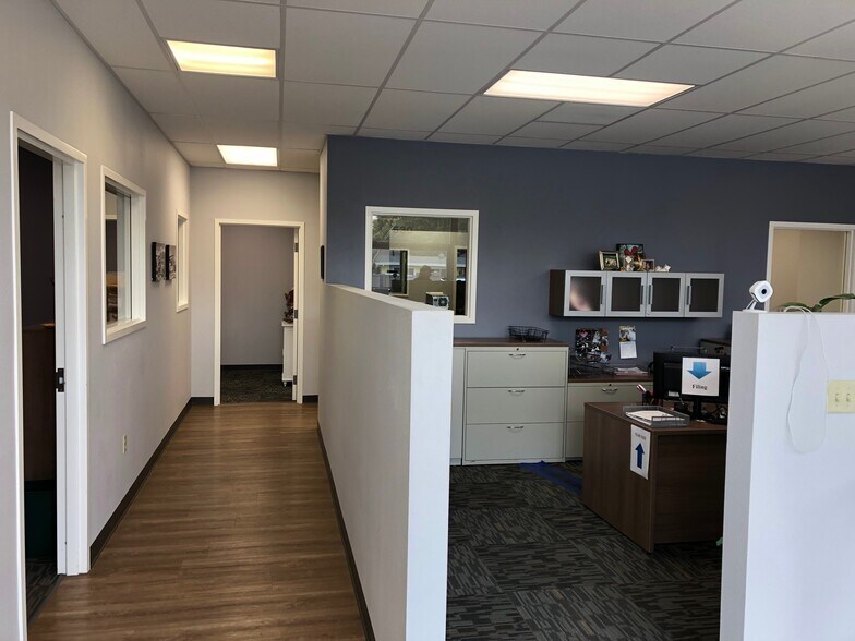 More Photos Of 530 6th St, Roseville Freestanding For Sale