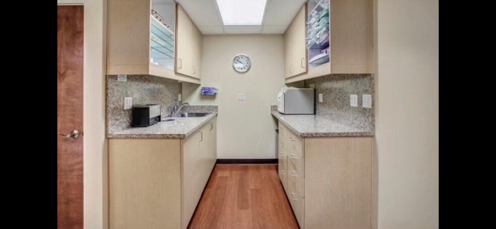 More Photos Of 22905 56th Ave W, Mountlake Terrace Medical For Lease