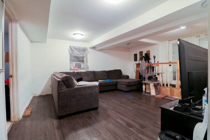 More Photos Of 40523 N Il Route 83, Antioch Apartments For Sale