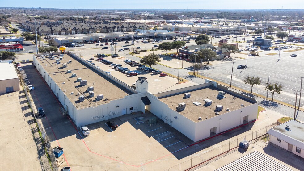 More Photos Of 6455 Hilltop Dr, North Richland Hills Unknown For Lease