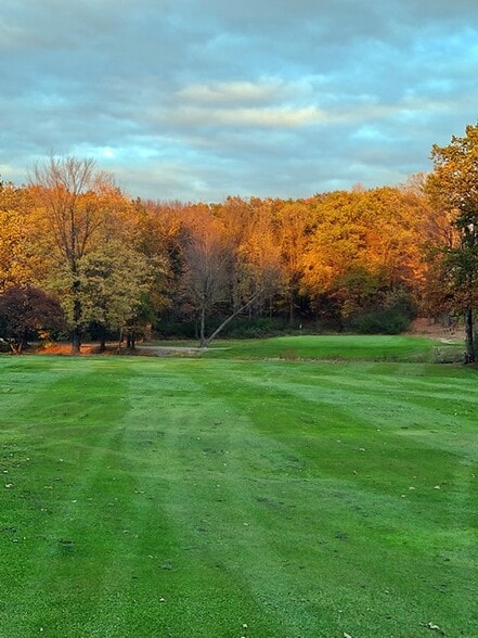 More Photos Of 11426 Wren Rd, Marshfield Golf Course Driving Range For Sale