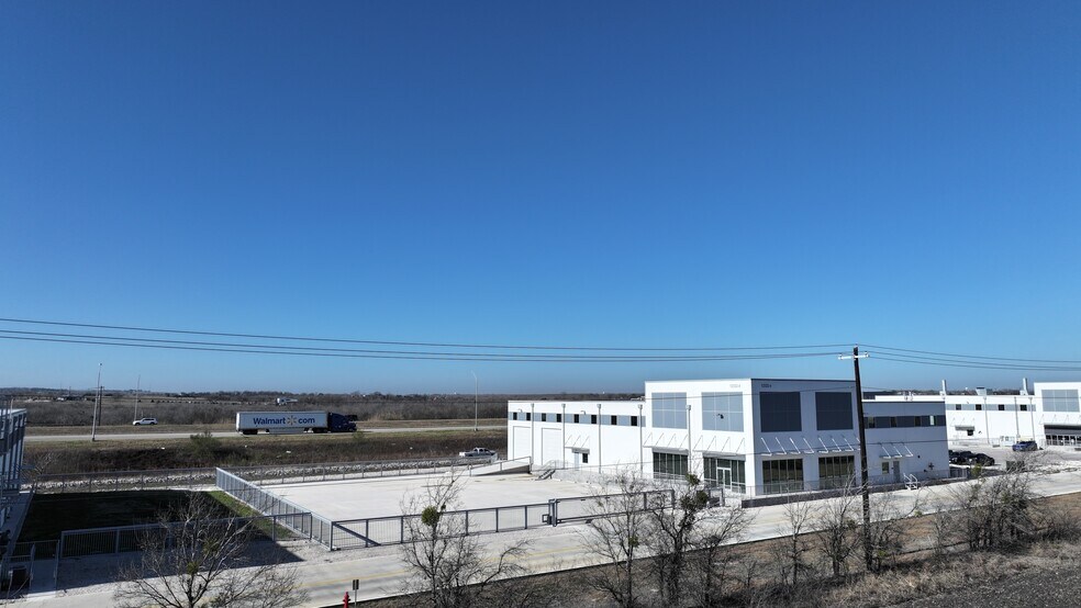 More Photos Of 12522 FM 1625, Creedmoor Warehouse For Sale