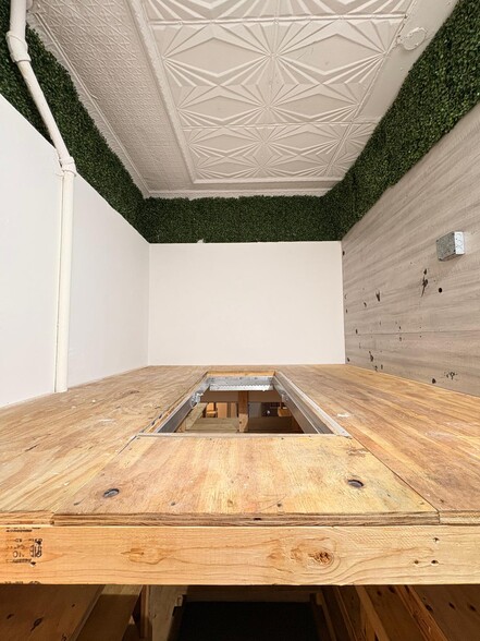 More Photos Of 1727 Second Ave, New York Apartments For Lease