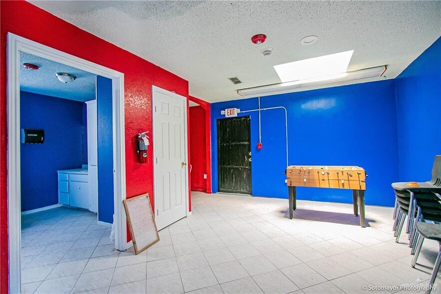 More Photos Of 101 N Alamo Rd, Alamo Daycare Center For Sale