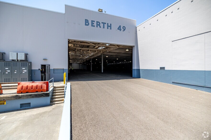 More Photos Of 1251 W Pier D St, Long Beach Warehouse For Lease