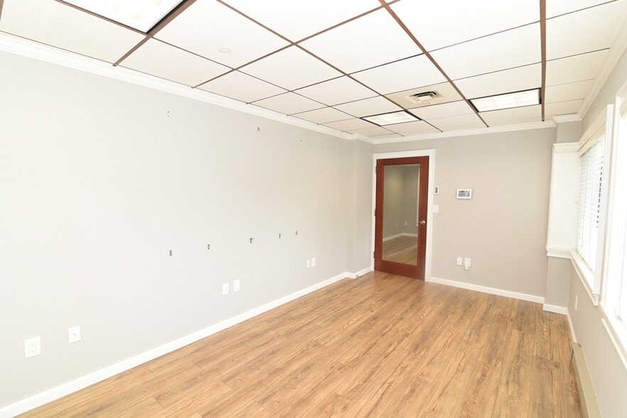 More Photos Of 155 Main St, Brewster Office For Sale