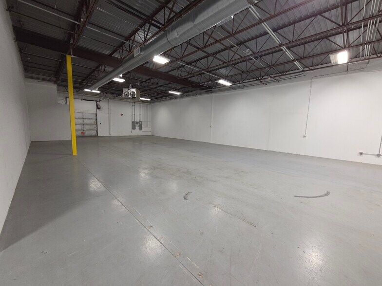More Photos Of 4354-4396 W Round Lake Rd W, Arden Hills Light Manufacturing For Lease