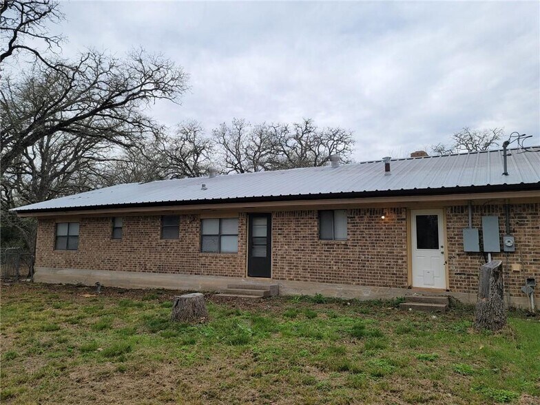 More Photos Of 19219 Hog Eye Rd, Manor Light Distribution For Sale