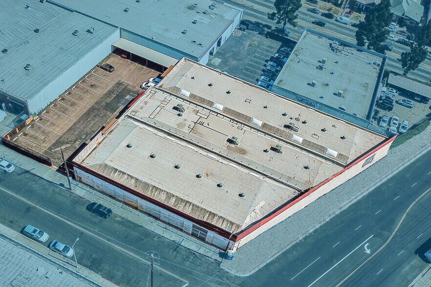 Primary Photo Of 3900-3912 S Broadway Pl, Los Angeles Manufacturing For Sale