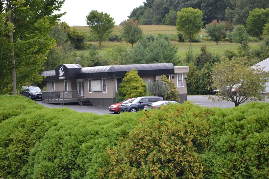 More Photos Of 4028 Hanover Pike, Manchester Auto Repair For Sale