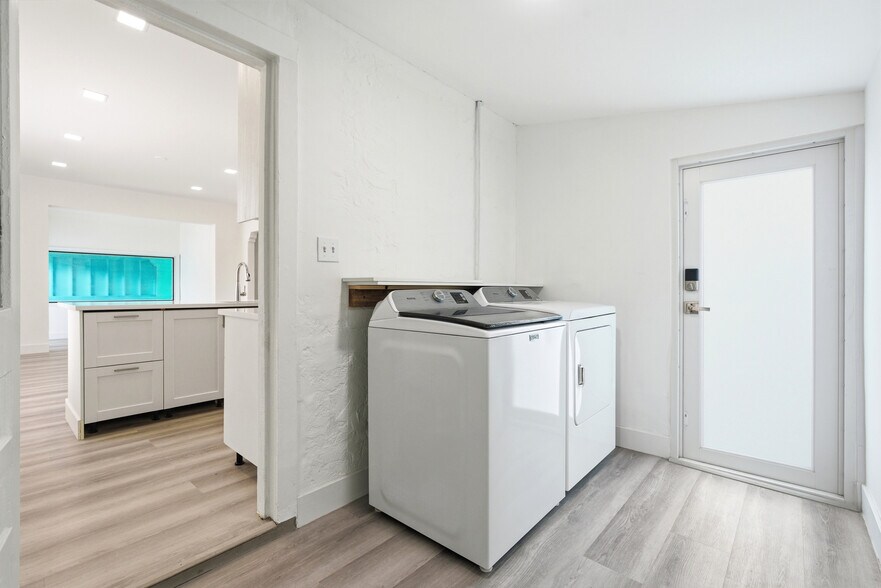 More Photos Of 340 NE 125th St, North Miami Office Residential For Sale