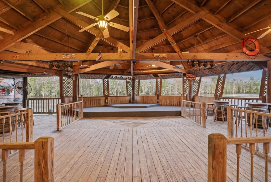 More Photos Of 29592 Louisiana 22, Springfield Restaurant For Sale