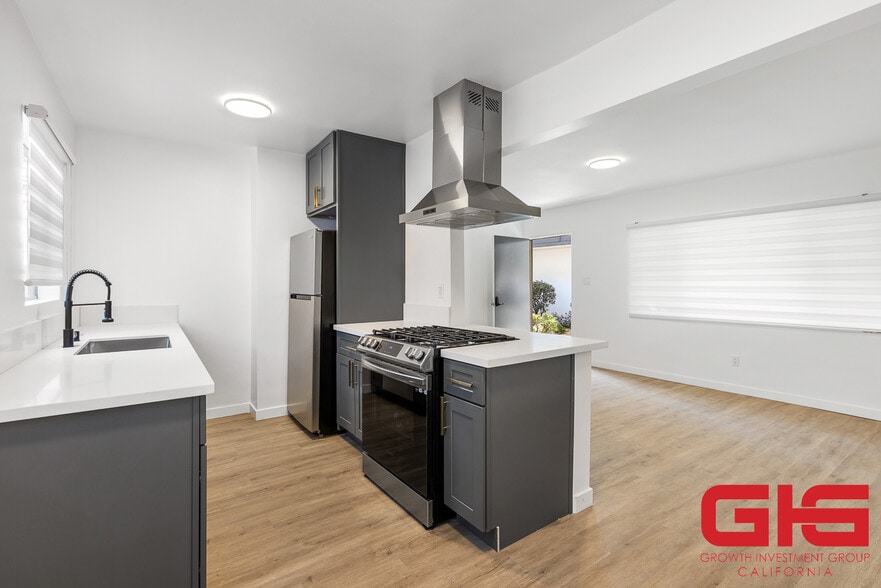 More Photos Of 521 E Live Oak Ave, Arcadia Apartments For Sale