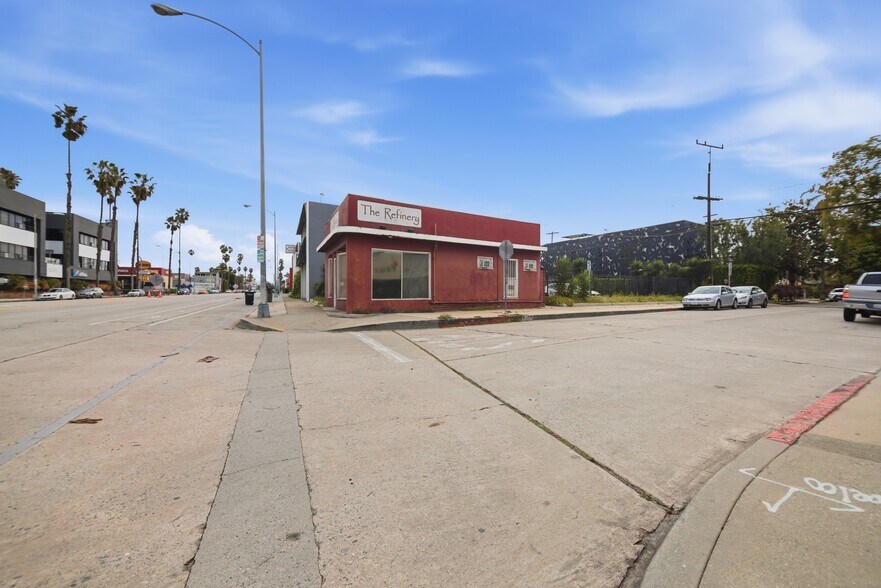More Photos Of 13122 W Washington Blvd, Los Angeles Freestanding For Sale