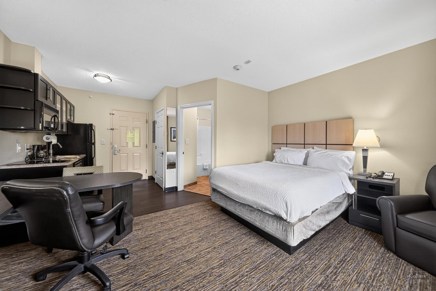 More Photos Of 1055 Waterford Commons Rd, Greenville Hotel For Sale