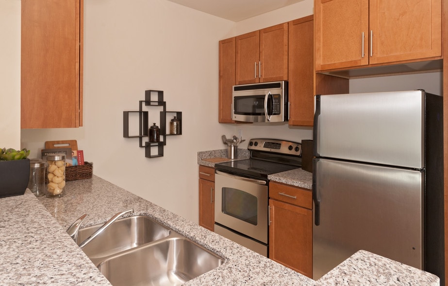 More Photos Of 332 Laskin Rd, Virginia Beach Apartments For Lease