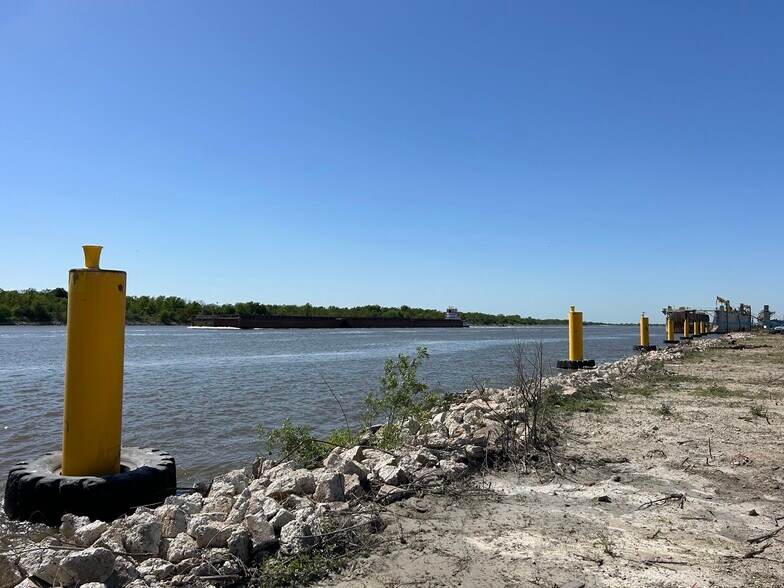 More Photos Of 5848 Procter St, Port Arthur Land For Lease