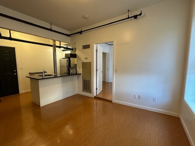 More Photos Of 867 Main St, Manchester Apartments For Lease