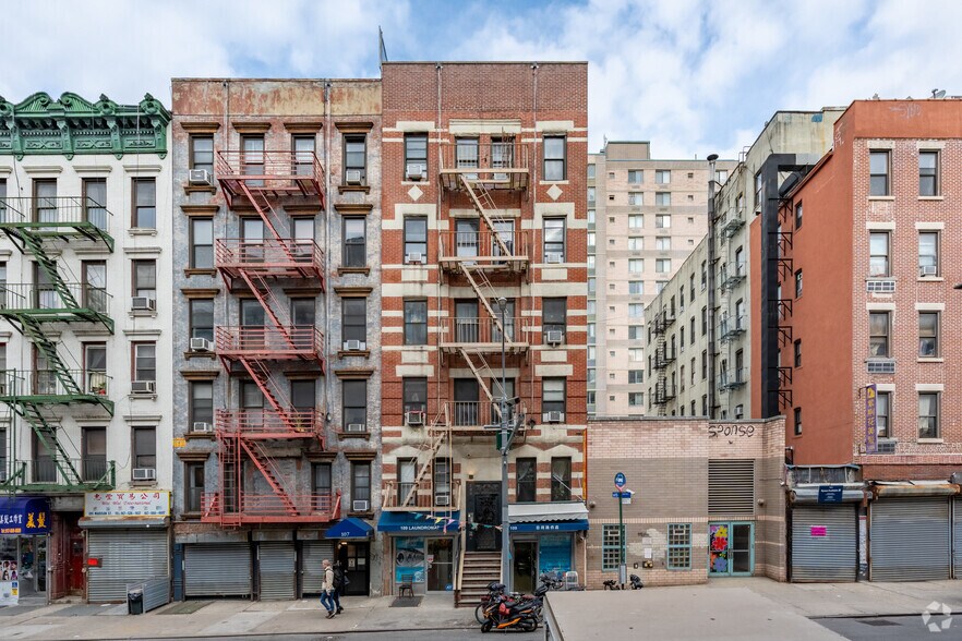 More Photos Of 109 Madison St, New York Apartments For Sale